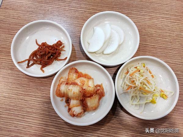 距離西塔很遙遠的紫菜包飯，不是一般的難吃