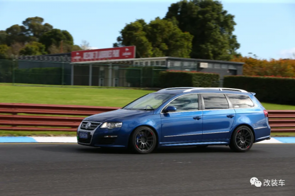 5萬塊就能拿下女士精品一手大眾R36?還真不是夢 5萬塊就能拿下女士精品一手大眾R36?還真不是夢