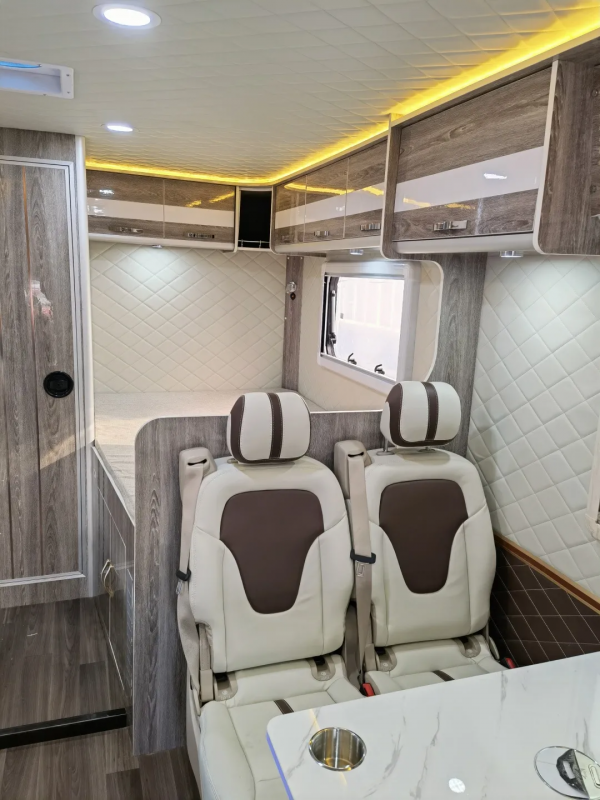 中恆平頭輕卡 躍進H500底盤 大空間馬力足 車載KTV秒變移動唱歌包廂