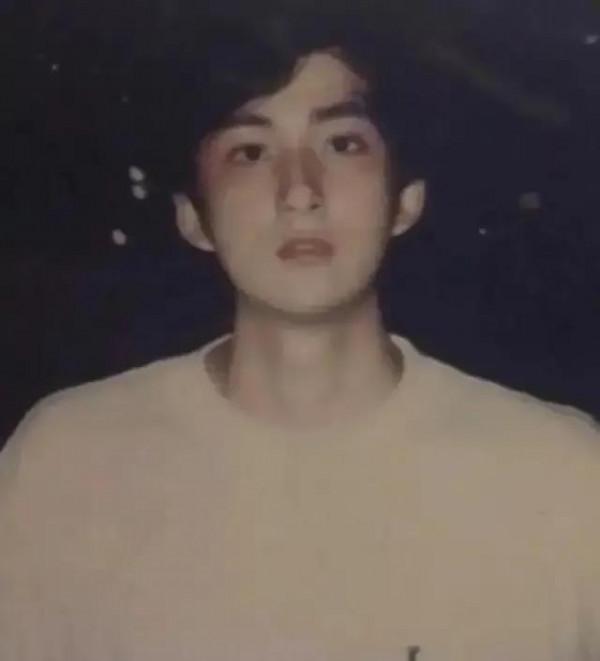 &OpenCurlyDoubleQuote;媽，你當初是怎麼看上我爸的？&rdquo;網友曬父母結婚照，讓人笑劈了