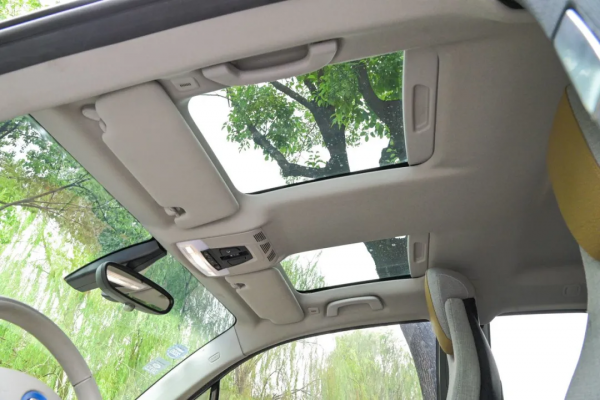 全碳纖“未來之車”，寶馬i3增程版亮點多多