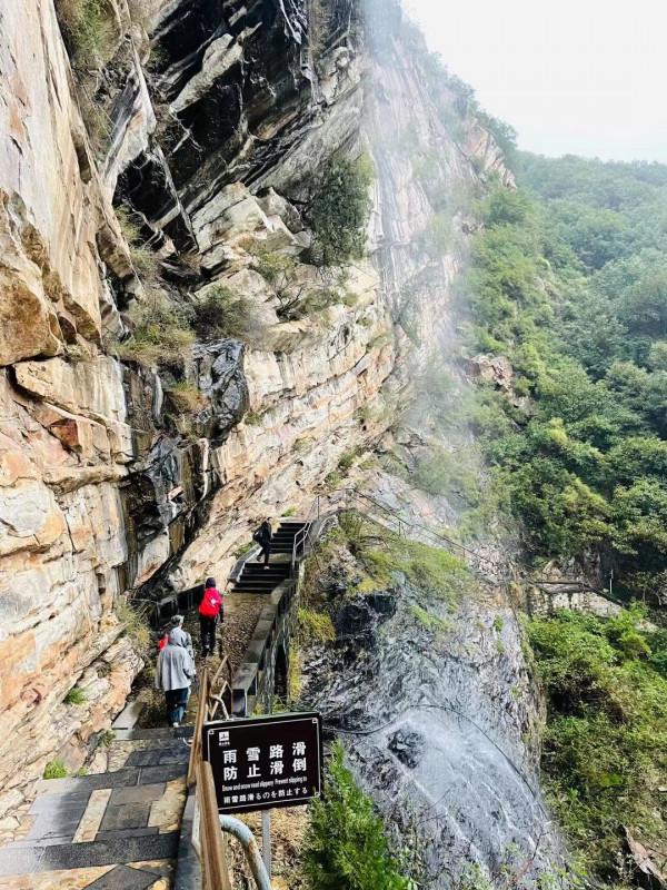 鄭州驢友團八龍潭穿越盧崖瀑布 鄭州驢友團八龍潭穿越盧崖瀑布