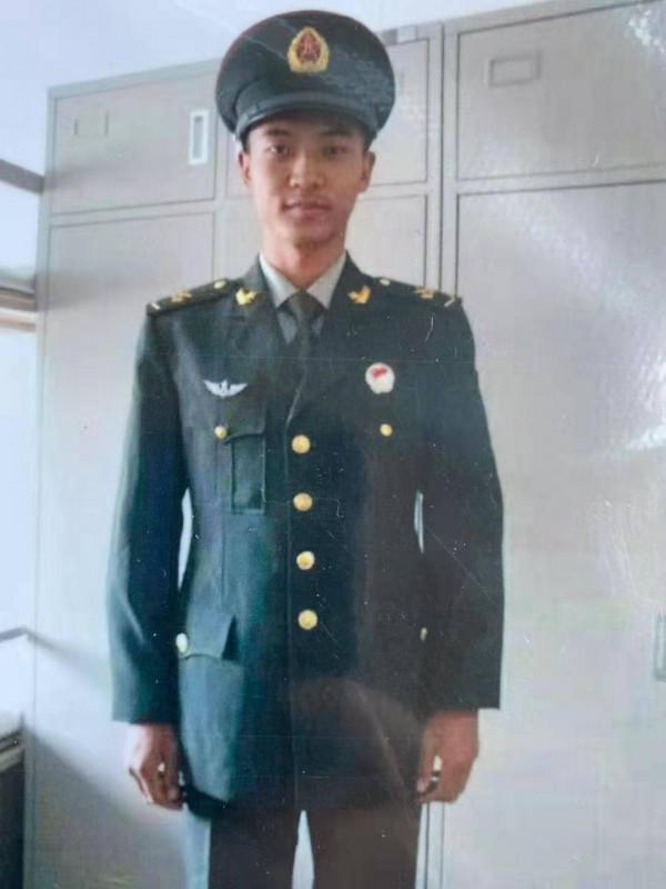 河南籍烈士王焯冉，24歲感動中國，74歲的奶奶還在等孫子回家看她