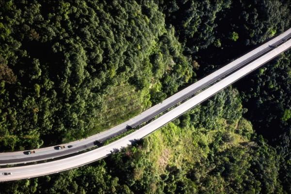 我國第一條國際高速路，20小時穿越3國，已成跨國自駕遊首選線路