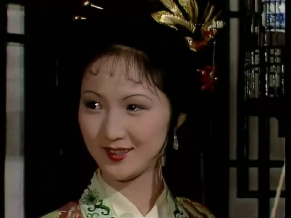 《紅樓夢》只知通靈寶玉?堪比珠寶展的大觀園,戴的珠寶大有來頭 《紅樓夢》只知通靈寶玉?堪比珠寶展的大觀園,戴的珠寶大有來頭