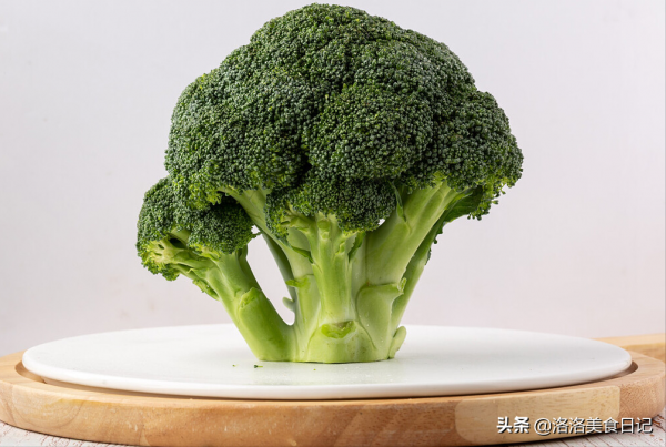 冬天別總吃大魚大肉,多吃這6種綠葉菜,每天換著吃,清淡不油膩 冬天別總吃大魚大肉,多吃這6種綠葉菜,每天換著吃,清淡不油膩