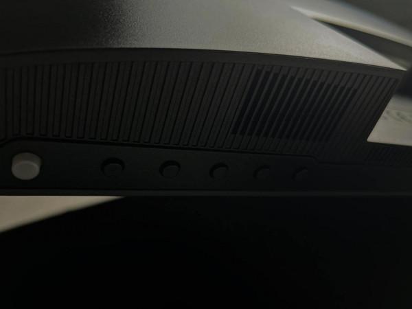 4K HDR 31.5寸，是顯示器還能兼職當電視｜明基EW3270U開箱體驗