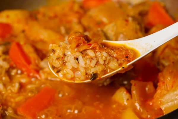 冬日所有的暖鍋裡,這一道最開胃 冬日所有的暖鍋裡,這一道最開胃