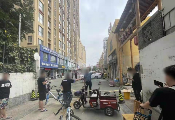 石家莊鐵道大學鐵門不見了,學生笑開了花,直言段子變成了現實 石家莊鐵道大學鐵門不見了,學生笑開了花,直言段子變成了現實