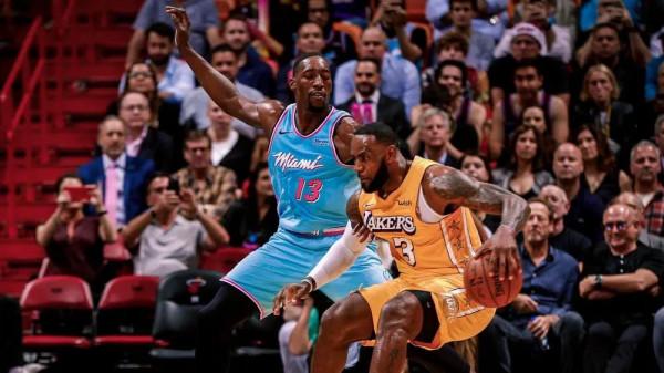 詹姆斯還是杜蘭特,相同身高的NBA球員組一隊,哪個身高最強? 詹姆斯還是杜蘭特,相同身高的NBA球員組一隊,哪個身高最強?