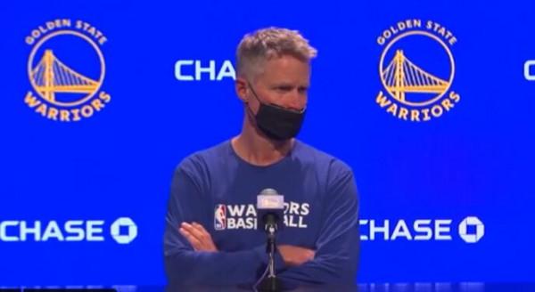 科爾：庫裡不再是三分射手