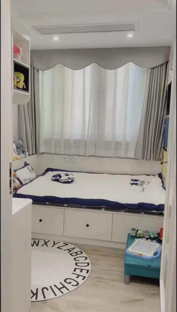 發現一位90後寶媽的裝修，那叫一個高階，全屋乾淨整潔，讓人羨慕