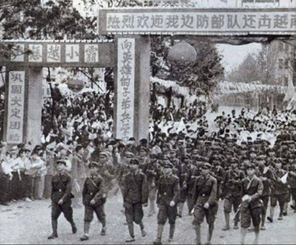 得知越軍活捉張萬年，43軍長急電127師部，張萬年怒道：胡說八道