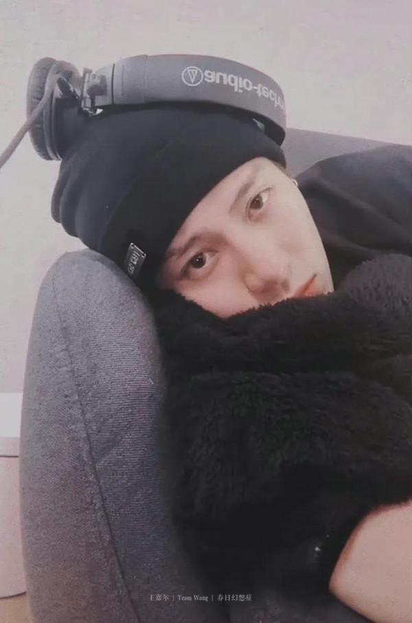 王嘉爾 ​​​絕絕子的男孩子 王嘉爾 ​​​絕絕子的男孩子