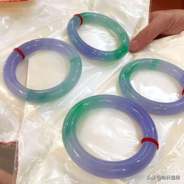 價值過億的翡翠標王,開出了絕美的春帶彩,最後價值多少? 價值過億的翡翠標王,開出了絕美的春帶彩,最後價值多少?