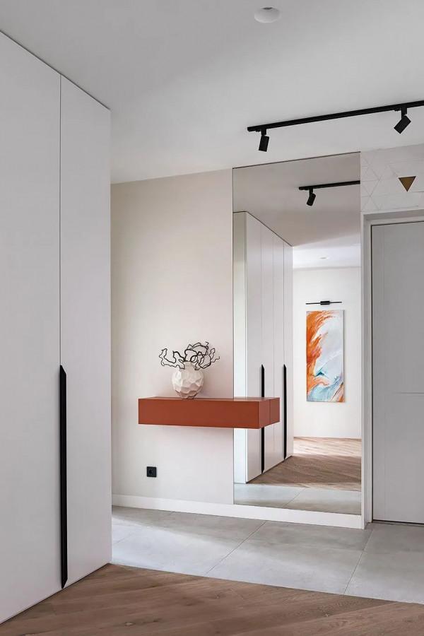 本案位於烏克蘭基輔，現代開放式格局色彩搭配美觀一起來欣賞吧