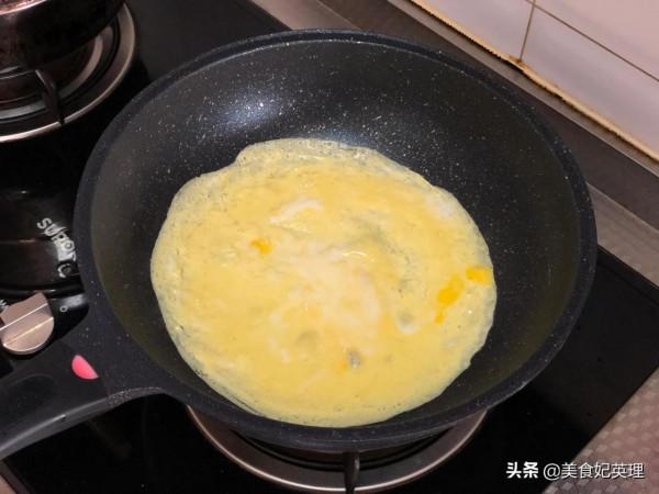 冬天就給孩子做這湯！鮮蝦製作無新增，番茄濃湯酸酸甜甜兩碗不夠