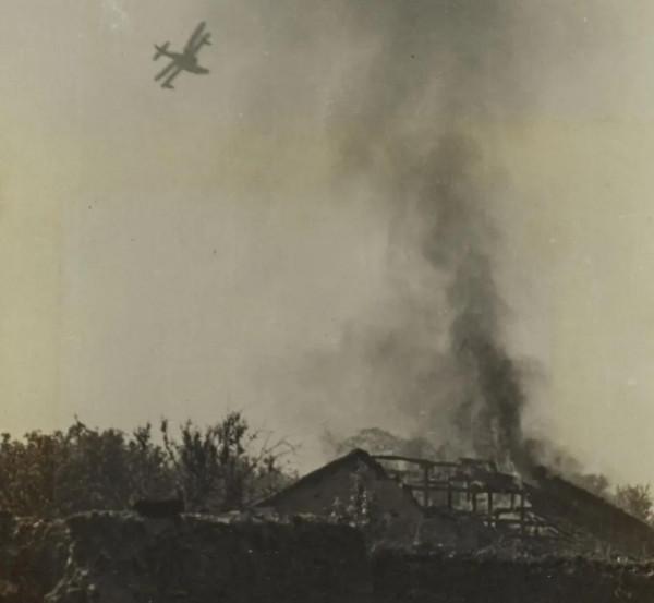 鬼子發動刺刀戰，遠征軍根本不理，直接用爆破鋼珠轟擊鬼子