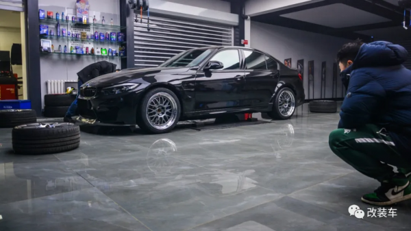 一套避震就要5萬多,全身狠貨的寶馬M3 F80惹不起 一套避震就要5萬多,全身狠貨的寶馬M3 F80惹不起