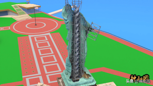 自由女神像裡面是什麼樣的？它的原型是誰？其實最初它是金黃色的