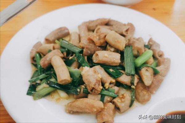 海南上過《舌尖》的一碗飯，店裡全是外地遊客，都是被忽悠而來