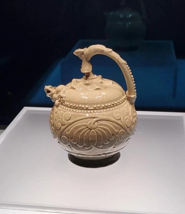 陝西曆史博物館有多牛?195件永久禁止出境展覽的文物,它就有9件 陝西曆史博物館有多牛?195件永久禁止出境展覽的文物,它就有9件