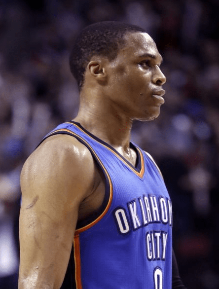 NBA球員賺上千萬很容易?看這些照片就明白,詹姆斯腳趾變形 NBA球員賺上千萬很容易?看這些照片就明白,詹姆斯腳趾變形