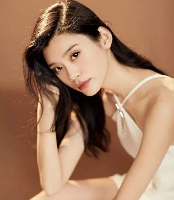 生下兒子才罷休？這7位在2021年生下孩子的豪門兒媳，各個不容易