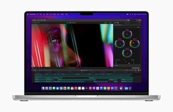 MacBook Pro：效能炸裂、劉海炸裂、心態炸裂