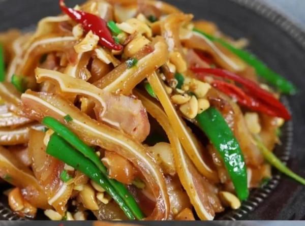 夏天不想吃肉的朋友，試試這六款涼拌肉菜吧，保證開胃