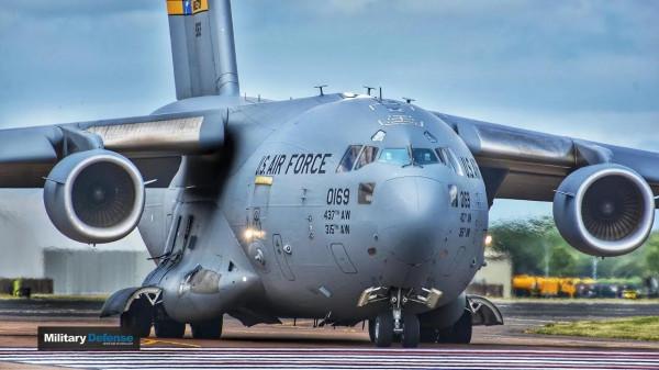 C-17“環球霸王”III運輸機圖集（200圖）