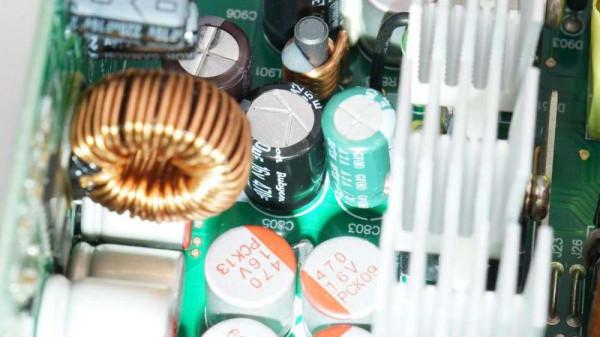 航嘉MVP K1000 1000W旗艦全模組PC電源拆解