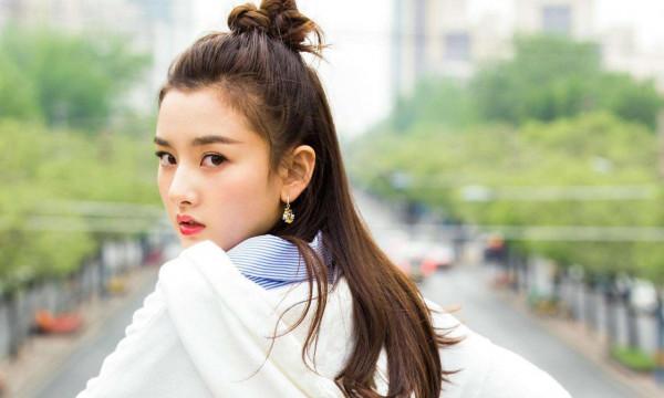 宋祖兒打破95花魔咒，23演媽媽翻身！網友：從此再沒喊過結婚