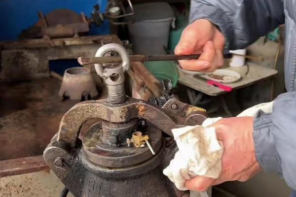 山東大爺做小吃，8年只做1種，不放油和水，直言不上大集沒生意