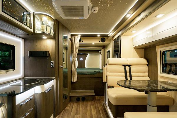 大廠實力!宇通“雍和”系列房車釋出,國內首款基於三類底盤開發 大廠實力!宇通“雍和”系列房車釋出,國內首款基於三類底盤開發