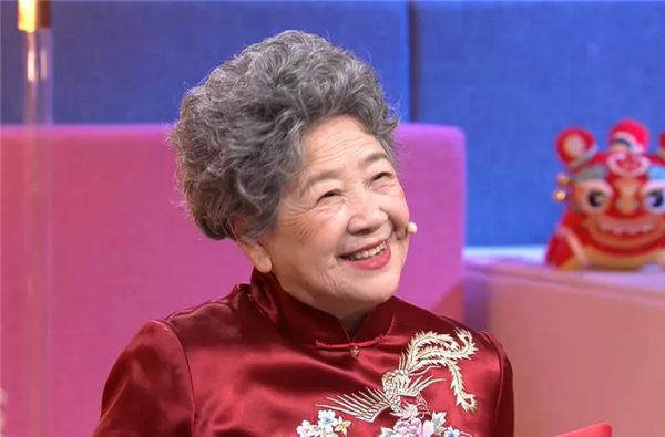 《柳堡的故事》幕後：因為愛情戲差點被斃，男主角晚年淒涼離世