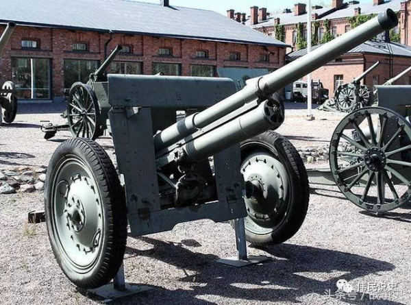 抗戰期間蘇聯給了中國政府多少援助? 抗戰期間蘇聯給了中國政府多少援助?