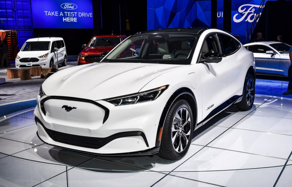 福特高管Diss特斯拉故障率高，特斯拉粉絲們狂噴福特