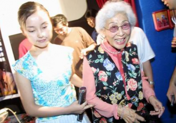 12位年近100歲還健在的老戲骨，秦怡令人敬佩，田華一生太可憐