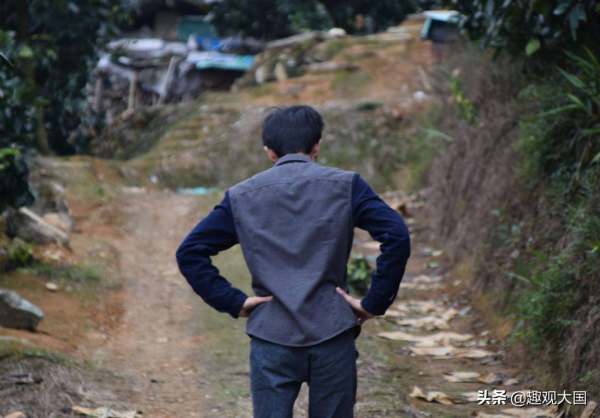 1997年，寧夏員工在內蒙古用150元買下一塊石頭，4年後漲到9600萬