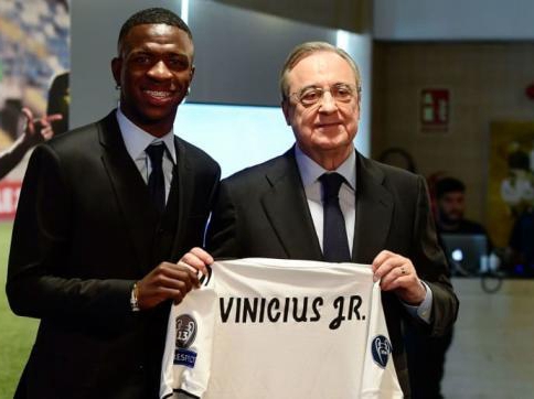 維尼修斯已呈脫胎換骨之態,老佛爺要他成為皇馬製造的巨星? 維尼修斯已呈脫胎換骨之態,老佛爺要他成為皇馬製造的巨星?