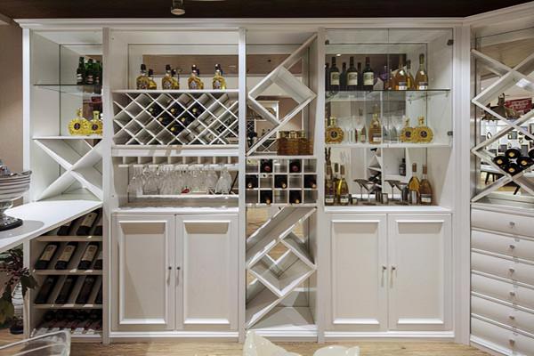 酒櫃有哪些好處?酒櫃和冰箱的區別是什麼? 酒櫃有哪些好處?酒櫃和冰箱的區別是什麼?