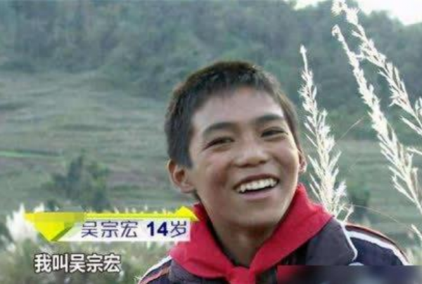 變形計主角今昔對比：真香男孩當上老闆，高佔喜考上211成國防生