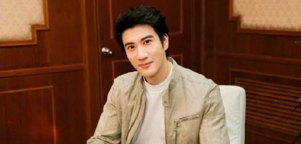 王力宏遭爆錘人設崩塌,二珂直播脫粉:一曲《鐵窗淚》送給他 王力宏遭爆錘人設崩塌,二珂直播脫粉:一曲《鐵窗淚》送給他