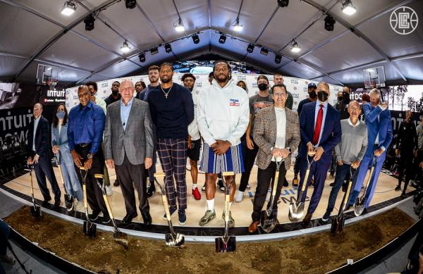 快船新球館奠基！韋斯特鳴不平，鮑爾默放狠話：要挑戰湖人的霸權