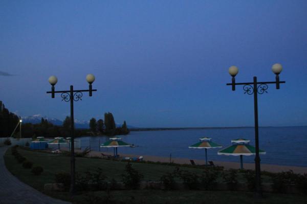 中亞五國漫遊之吉爾吉斯，我們在那裡拜謁了詩仙李十二出生的地方