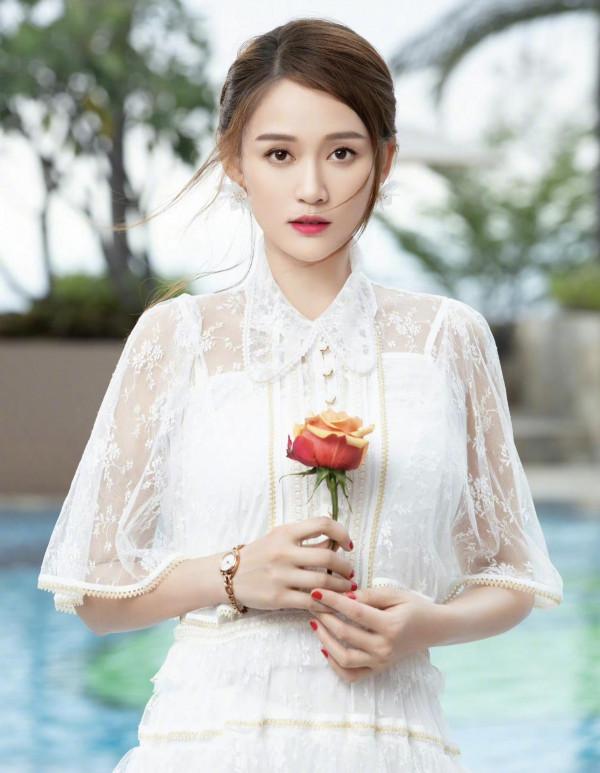 影片戀愛、雲結婚、偷稅漏稅、3月份娛樂圈的7個大瓜,真的很抓馬 影片戀愛、雲結婚、偷稅漏稅、3月份娛樂圈的7個大瓜,真的很抓馬