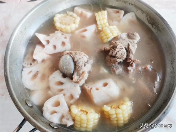 大雪節氣過後，家裡常喝這個湯，滋補健脾開胃，補鈣壯骨身體好