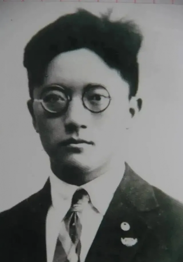 百篇故事憶先烈(34)丨施滉:“清華最有光榮的兒子”