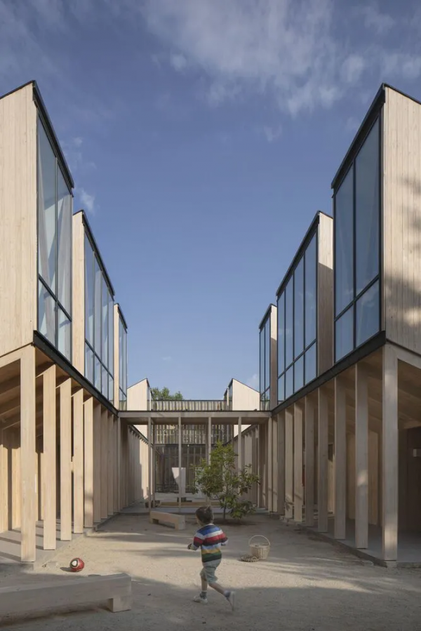 如何用空間魔法喚醒孩子們的思維潛能